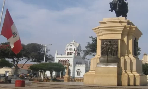 Ciudad de Pisco – Pueblo